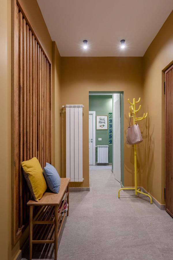 Apartamento Holt - Dolce In Napoli Bucarest Exterior foto